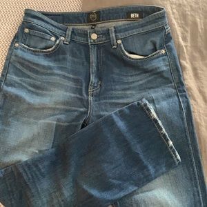 Edwin straight leg cropped jeans - size 28